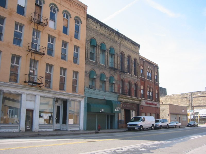 Exterior of Club 219, early 2004.
