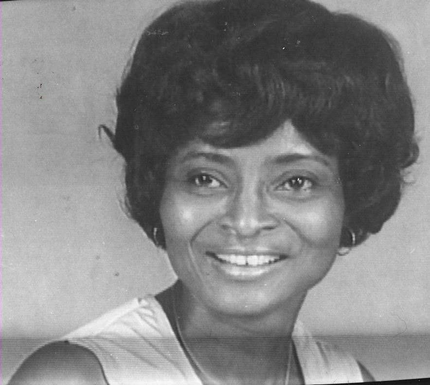 Article on her death / (In Step v10-14, July 1993) / (see text of this article to left) / /