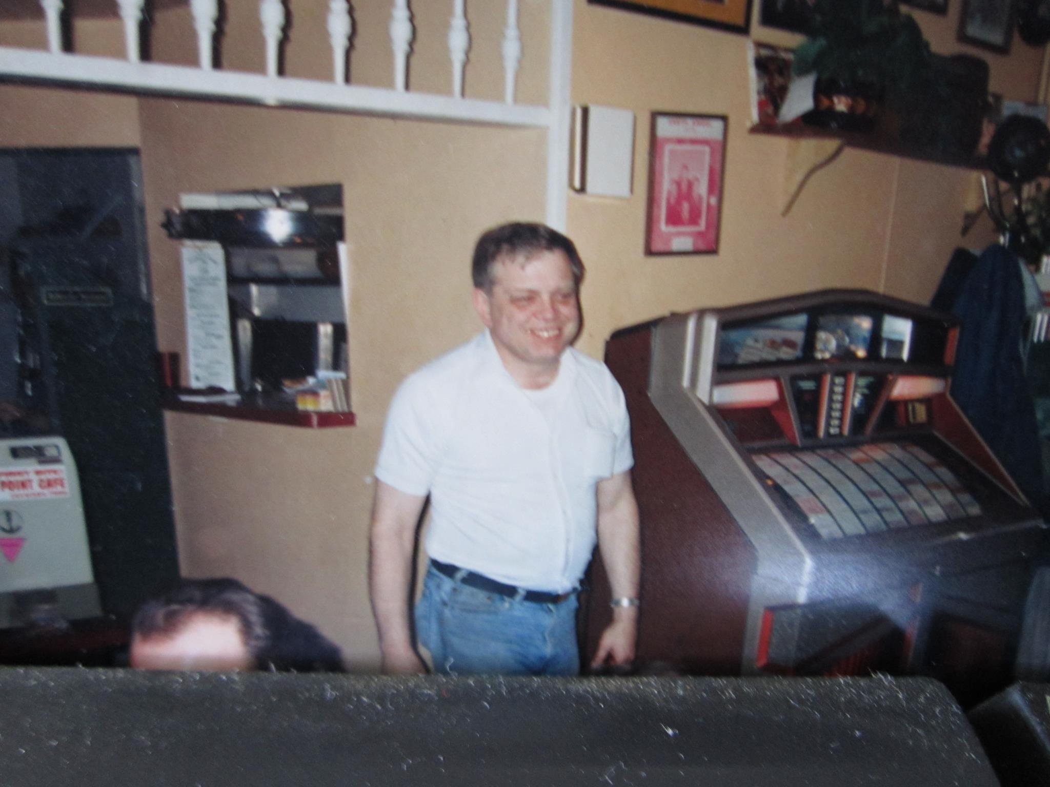 George and the jukebox / circa 1994-95 / (photo courtesy Jason S.)